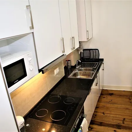 Wonderful בית הארחה ליסבון